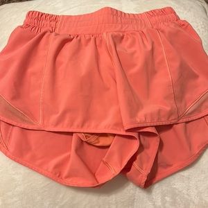 raspberry crème lululemon hotty hots size 4